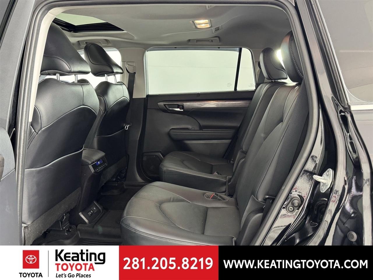 Toyota Highlander Limited AWD V6 2021