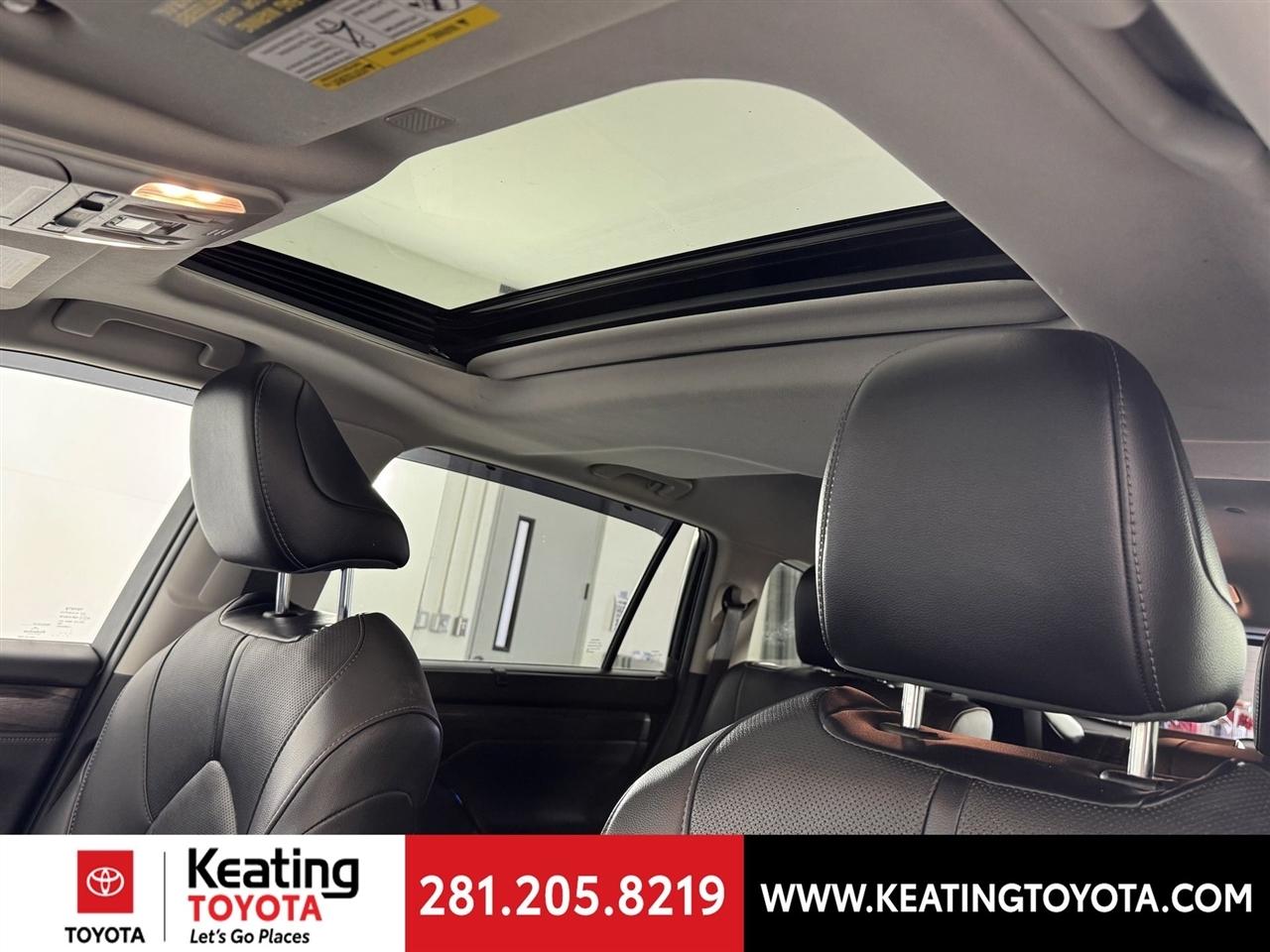 Toyota Highlander Limited AWD V6 2021