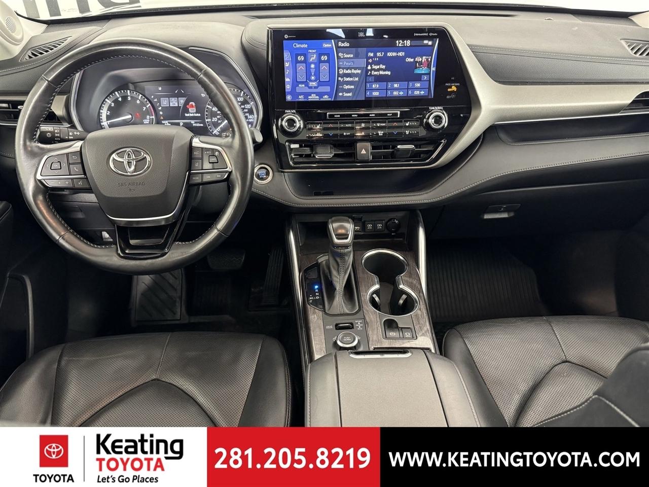 Toyota Highlander Limited AWD V6 2021