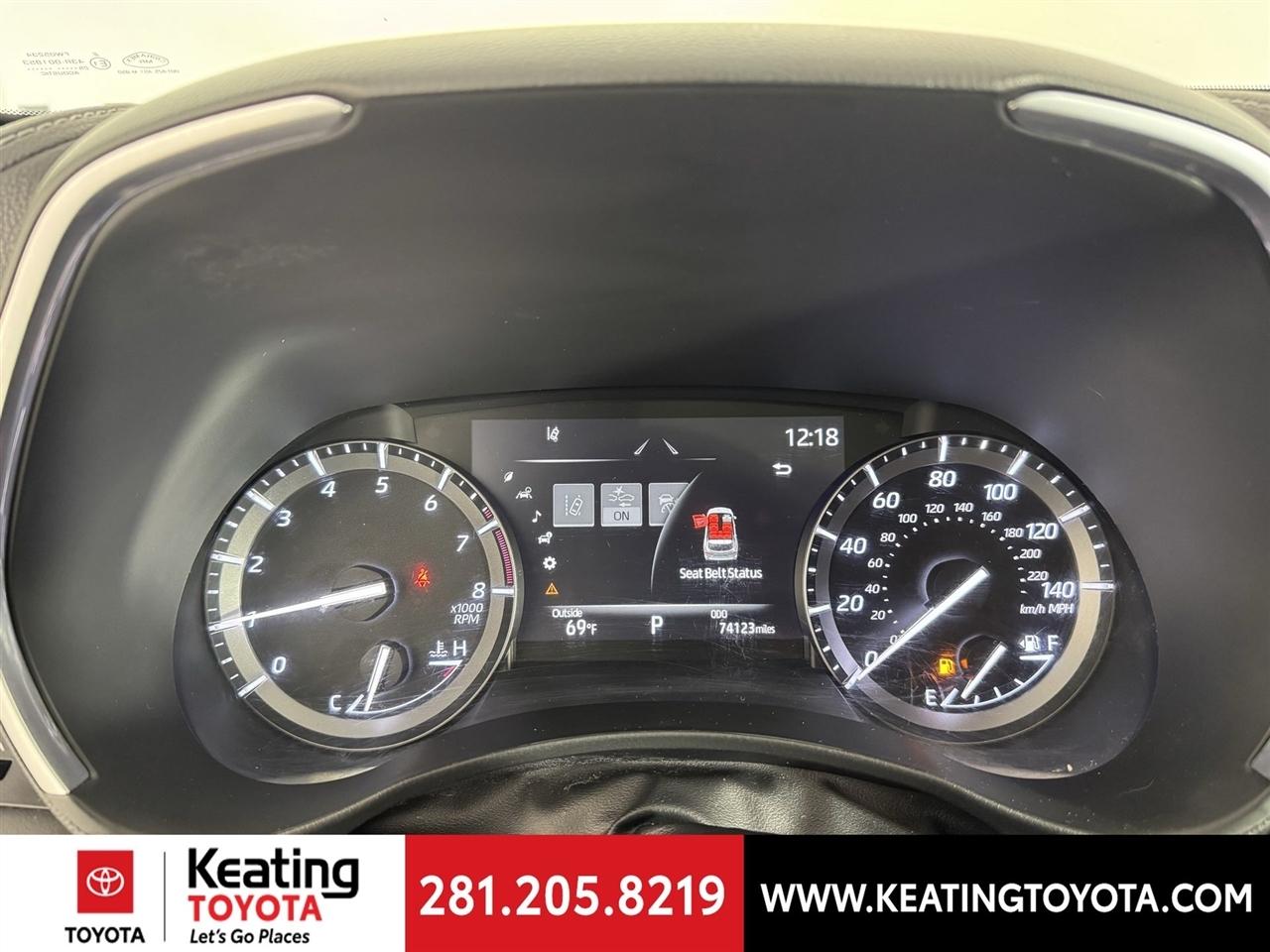 Toyota Highlander Limited AWD V6 2021