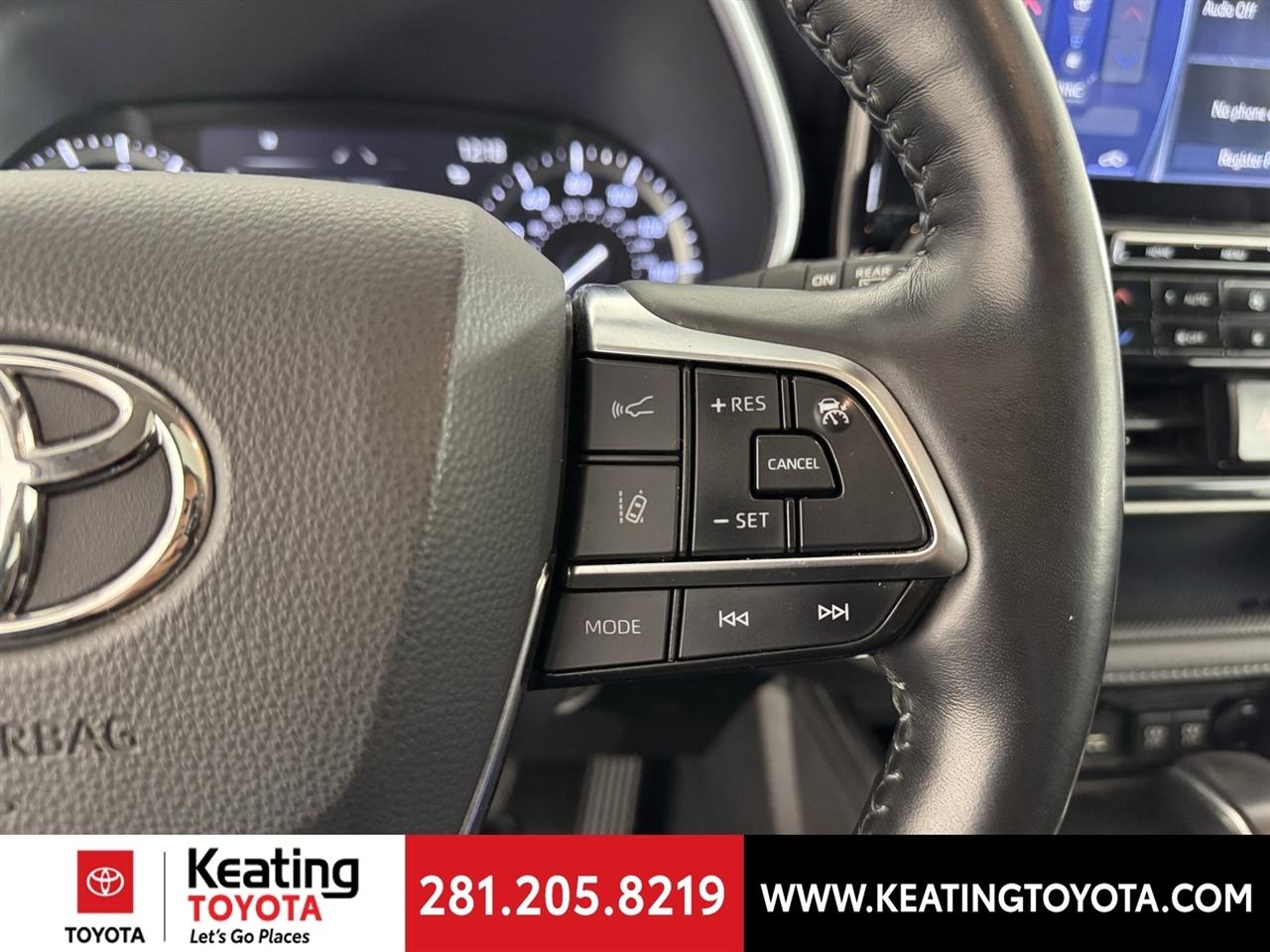 Toyota Highlander Limited AWD V6 2021