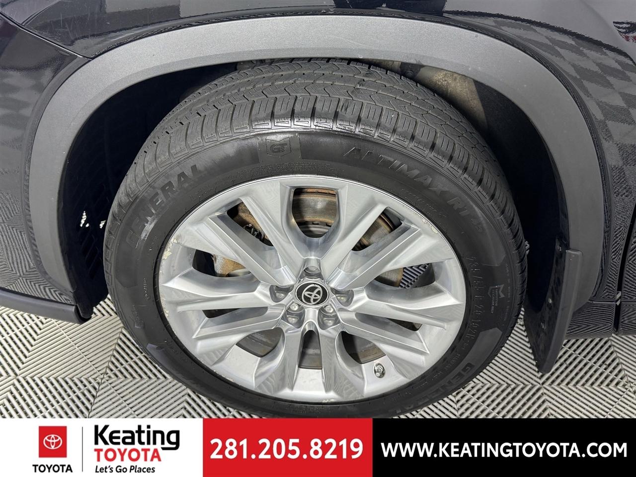 Toyota Highlander Limited AWD V6 2021