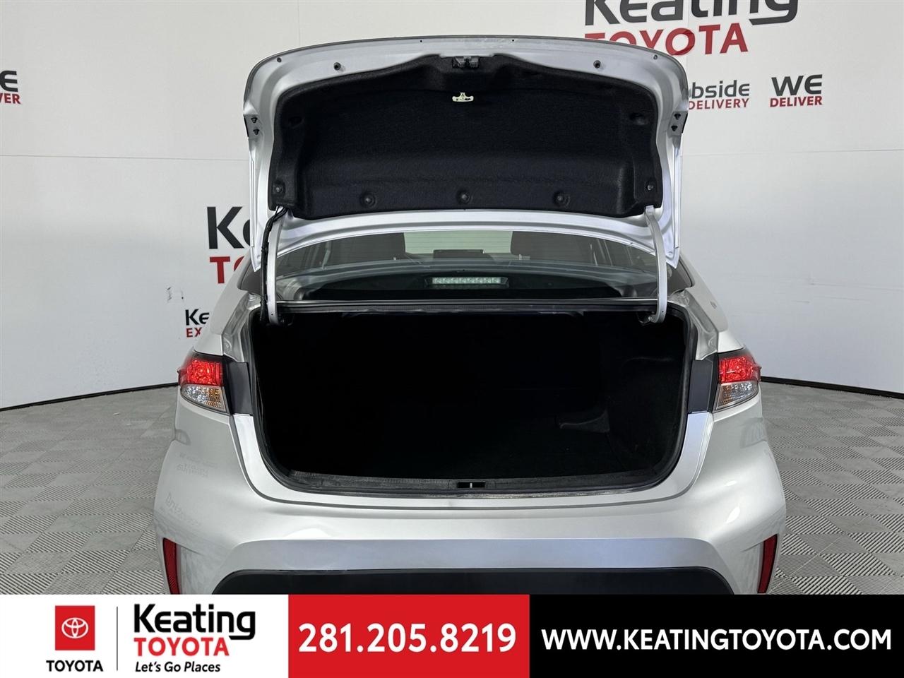 Toyota Corolla LE 2024