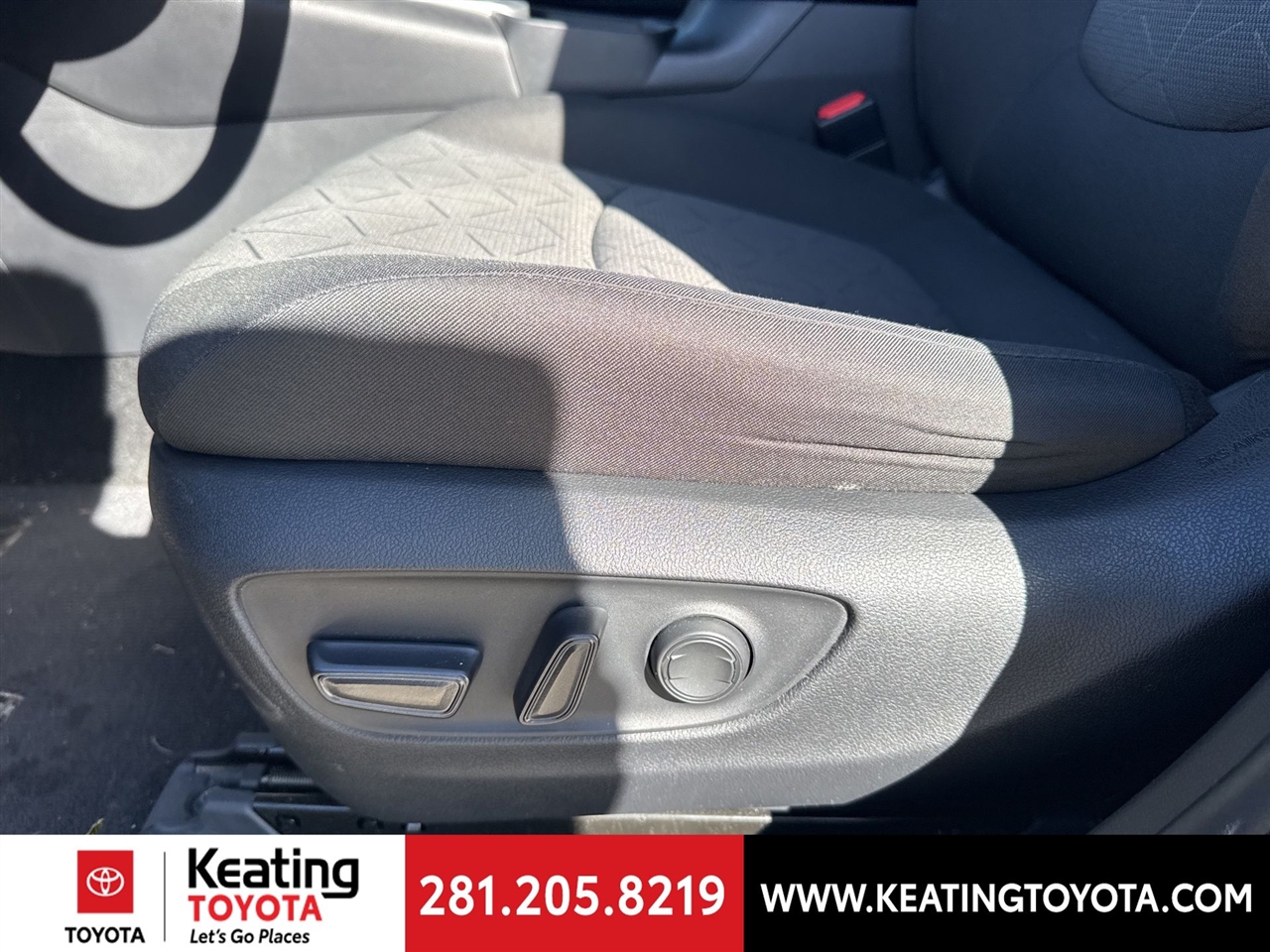 Toyota RAV4 XLE 2021