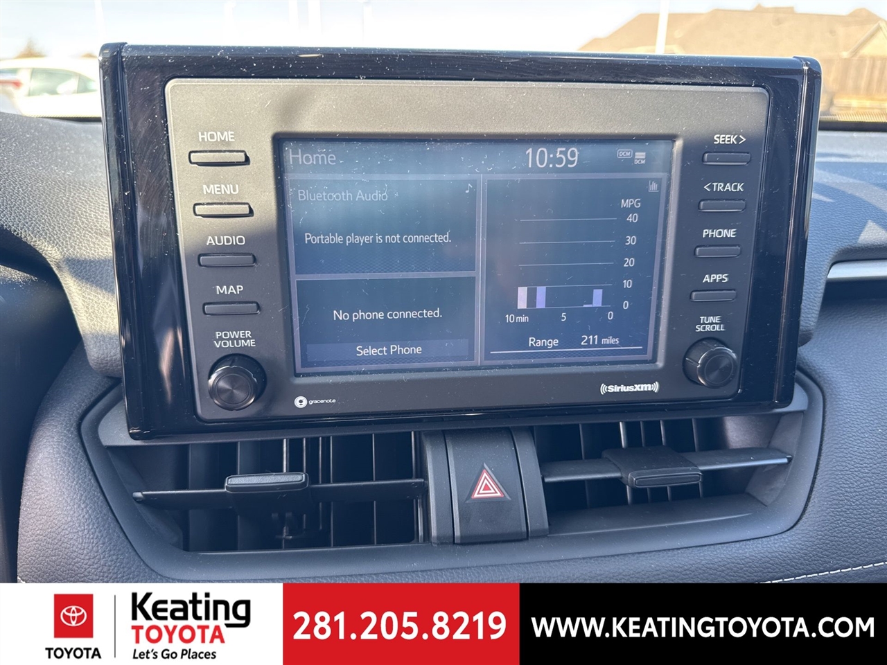 Toyota RAV4 XLE 2021