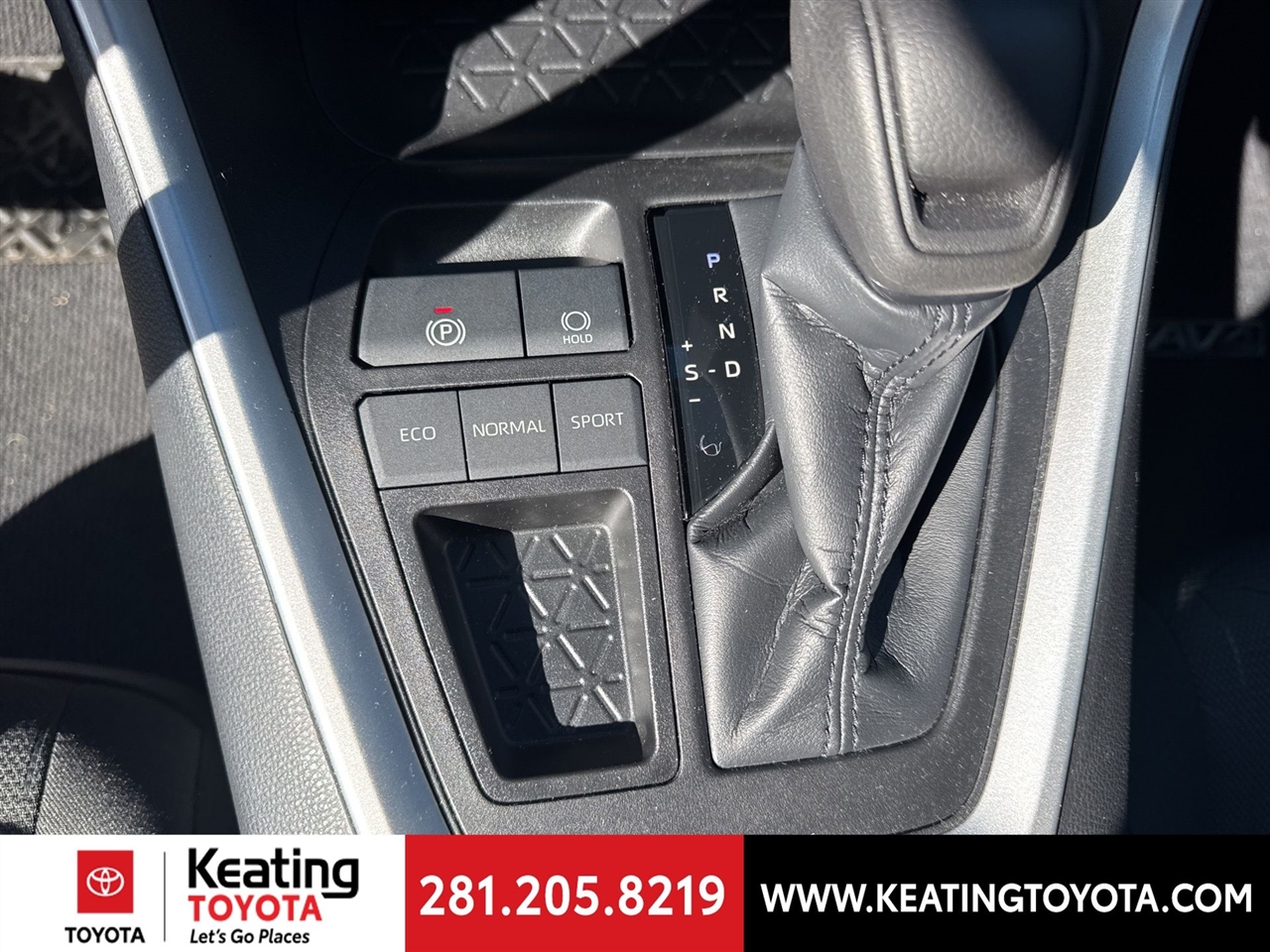 Toyota RAV4 XLE 2021