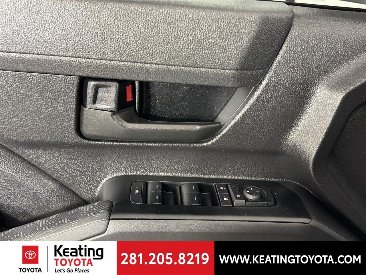 Toyota Tacoma SR Double Cab 2WD 2026