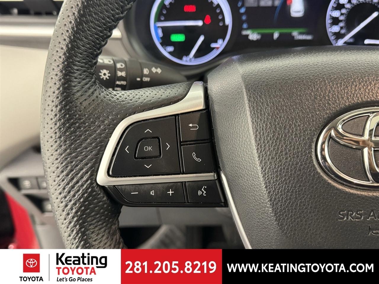 Toyota Sienna Limited 7-Passenger 2023