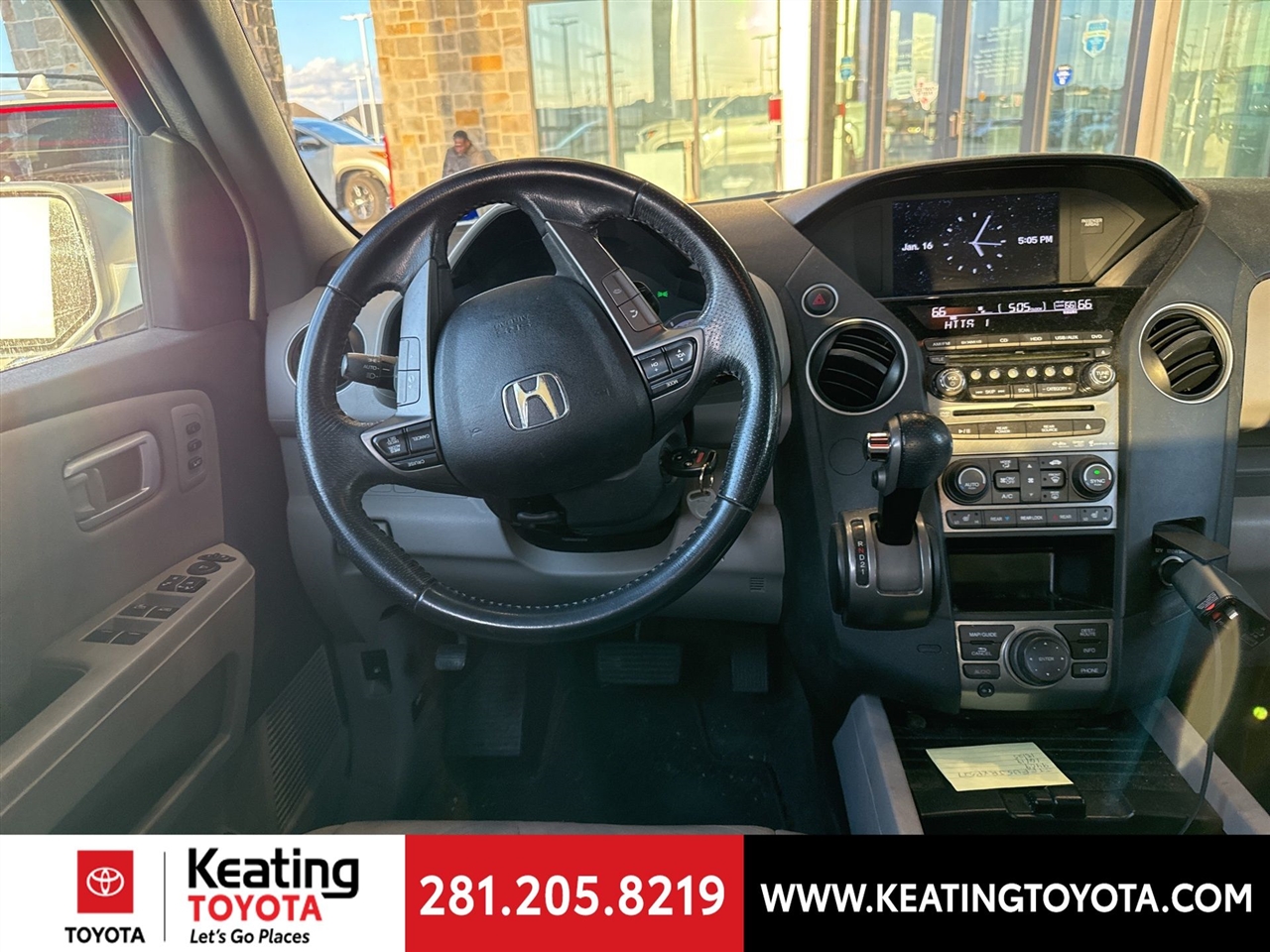 Honda Pilot Touring 2WD 5-Spd AT with DVD 2013