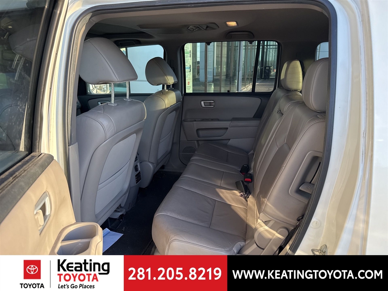 Honda Pilot Touring 2WD 5-Spd AT with DVD 2013