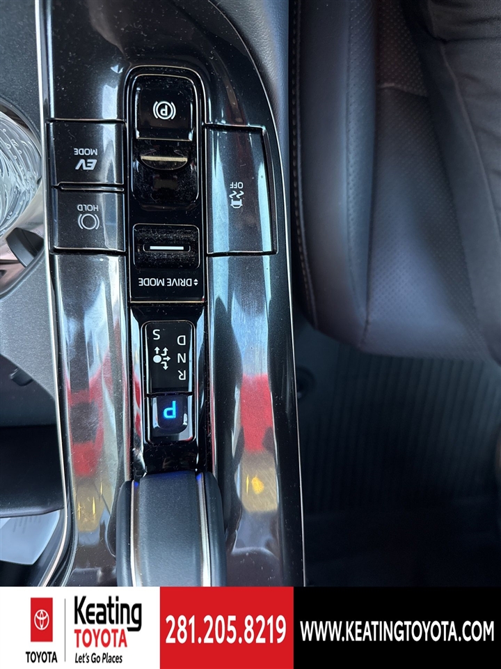 Toyota Crown Signia Limited 2025