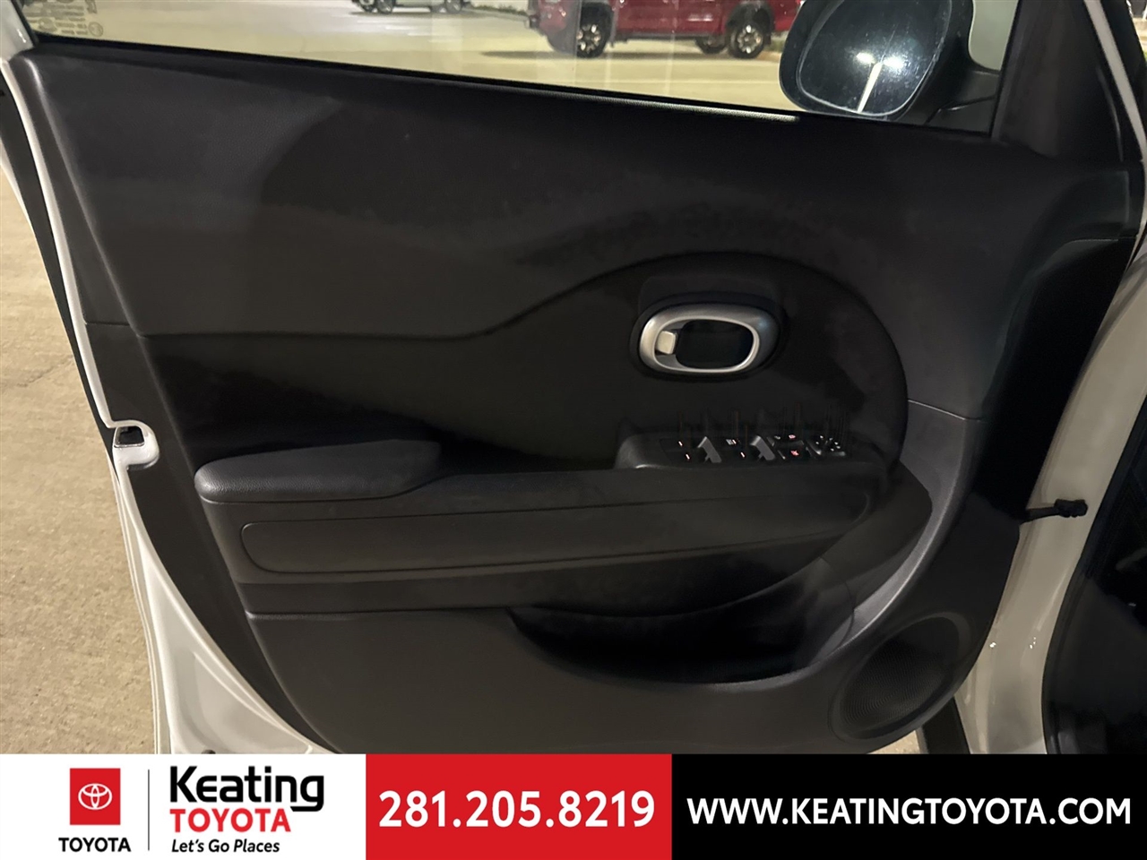Kia Soul Base 6A 2016