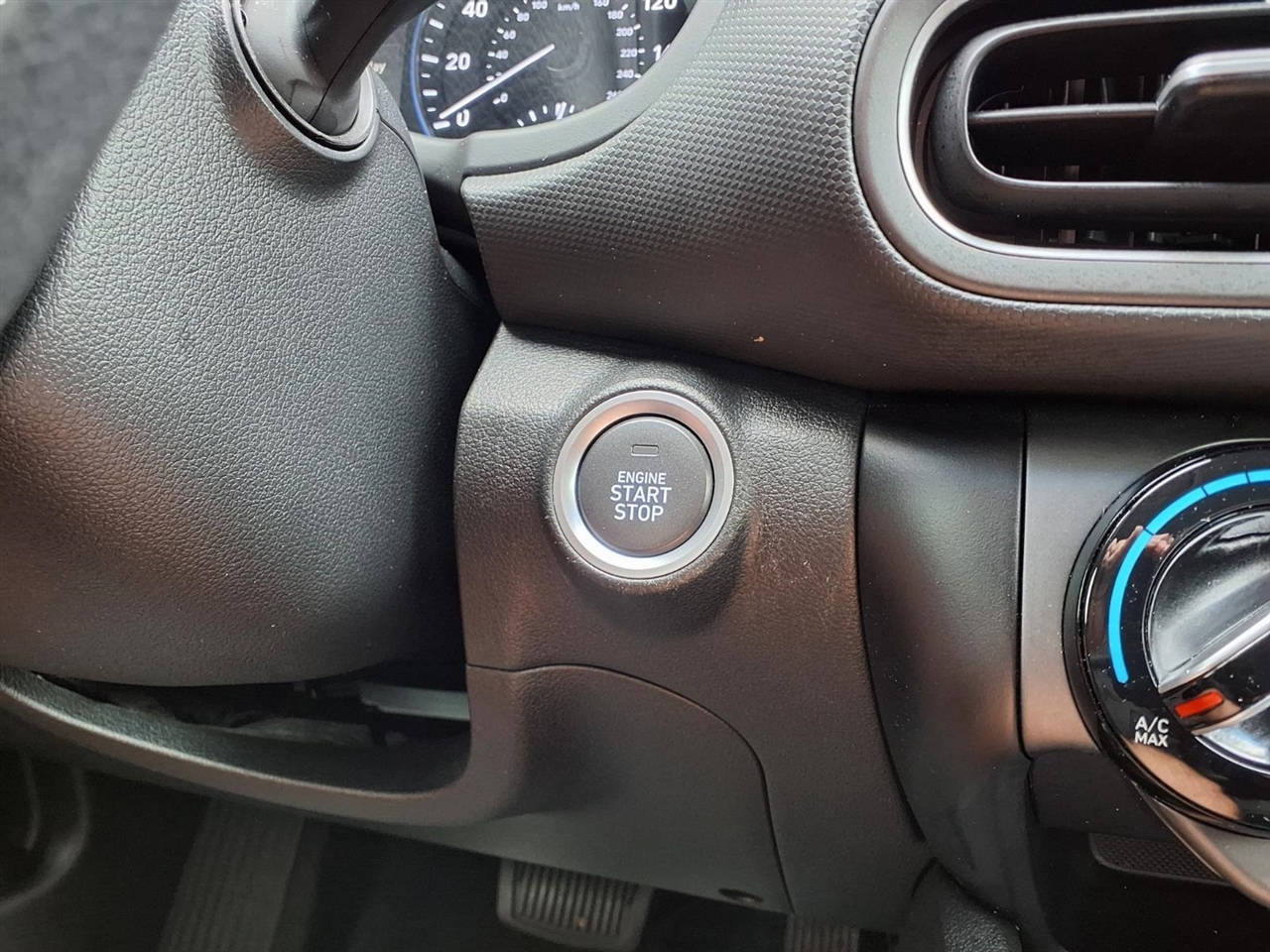 Hyundai Kona SEL 2022