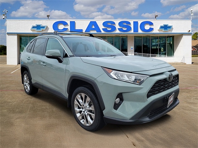 Toyota RAV4 XLE Premium AWD 2021