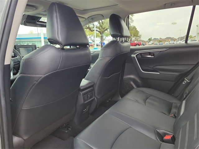 Toyota RAV4 XLE Premium AWD 2021