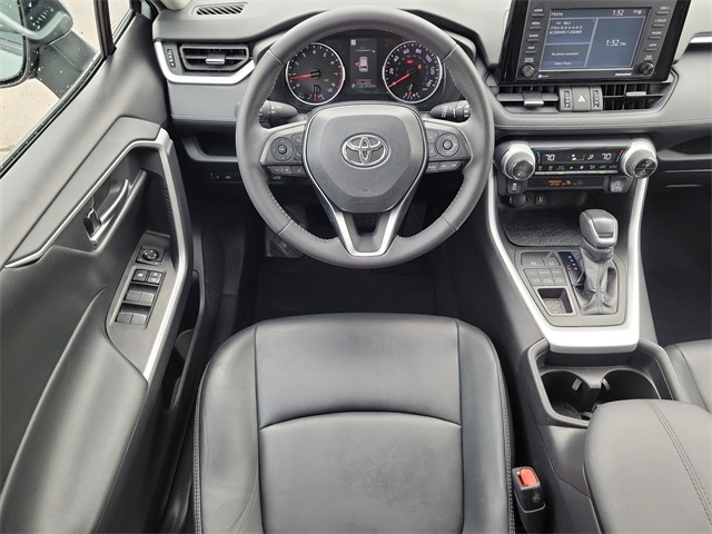 Toyota RAV4 XLE Premium AWD 2021