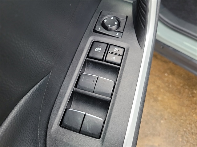 Toyota RAV4 XLE Premium AWD 2021