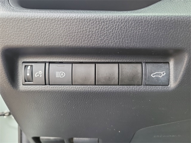 Toyota RAV4 XLE Premium AWD 2021