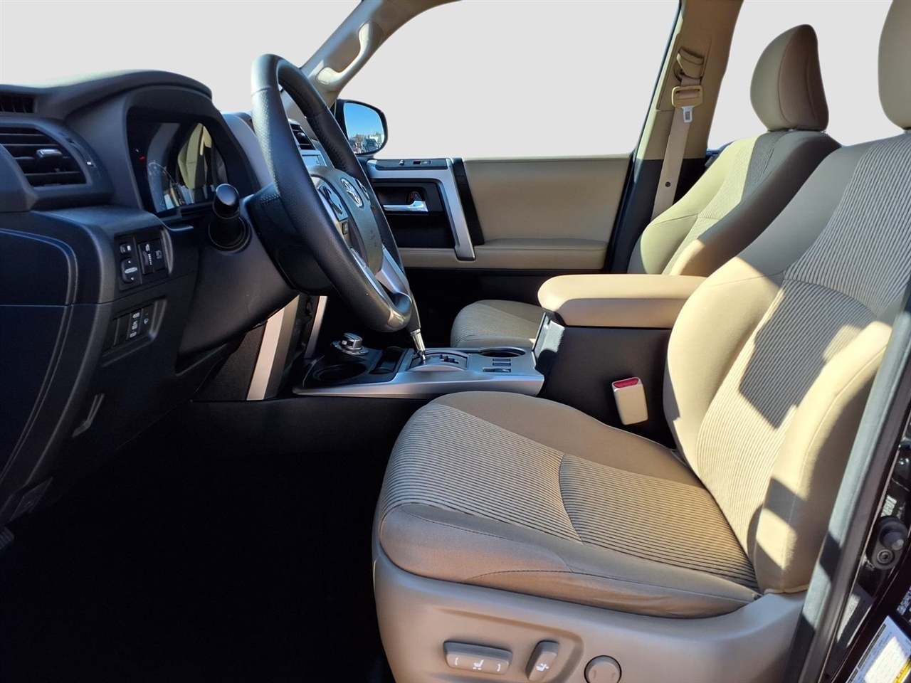 Toyota 4Runner SR5 4WD 2022