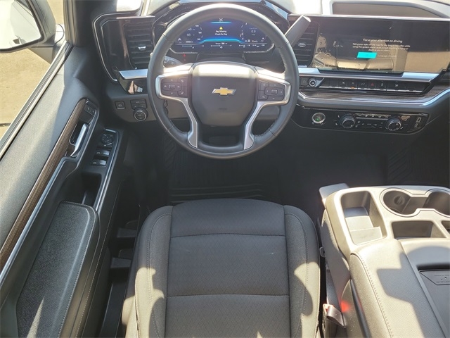 Chevrolet Silverado 1500 LT-L Crew Cab 4WD 2023