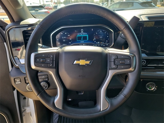 Chevrolet Silverado 1500 LT-L Crew Cab 4WD 2023