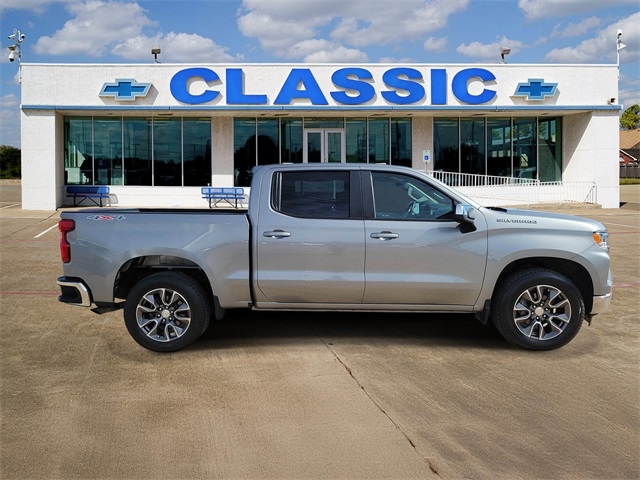 Chevrolet Silverado 1500 LT-L Crew Cab 4WD 2023