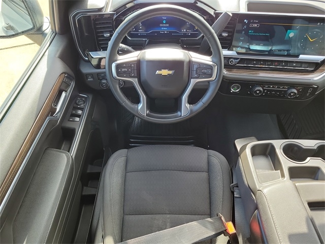 Chevrolet Silverado 1500 LT-L Crew Cab 4WD 2023