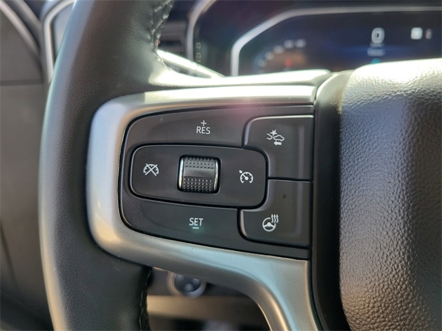 Chevrolet Silverado 1500 LT-L Crew Cab 4WD 2023