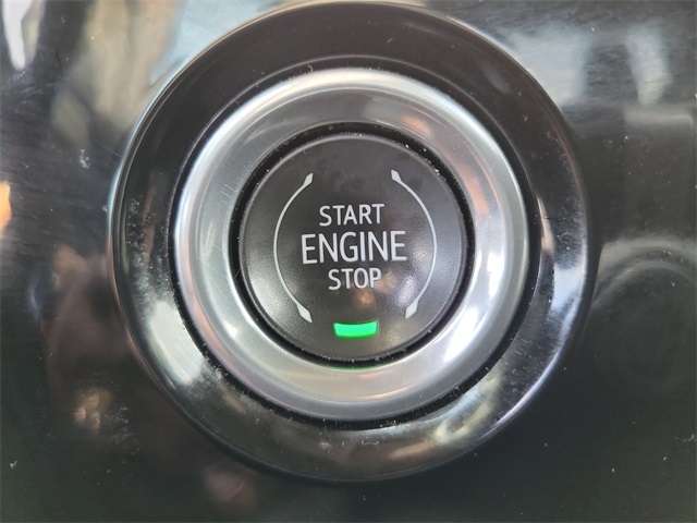 Chevrolet Silverado 1500 LT-L Crew Cab 4WD 2023