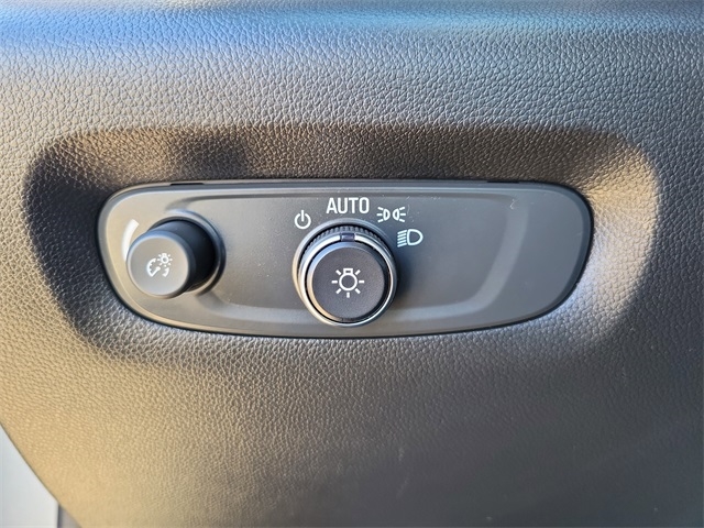 Chevrolet Traverse LT Cloth FWD 2023