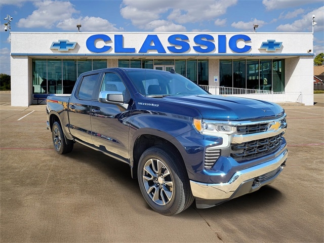 Chevrolet Silverado 1500 LT-L Crew Cab 4WD 2023