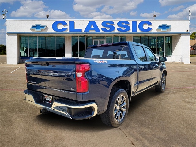 Chevrolet Silverado 1500 LT-L Crew Cab 4WD 2023