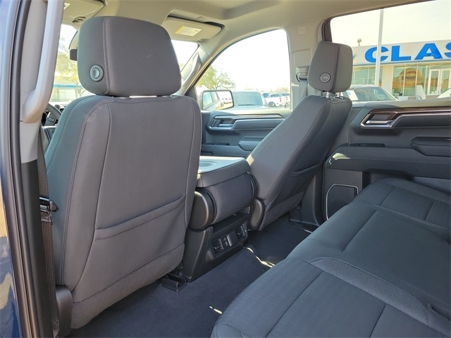 Chevrolet Silverado 1500 LT-L Crew Cab 4WD 2023