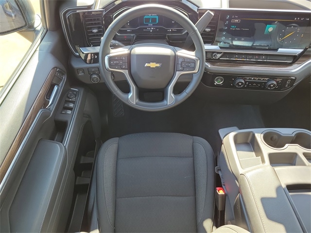 Chevrolet Silverado 1500 LT-L Crew Cab 4WD 2023