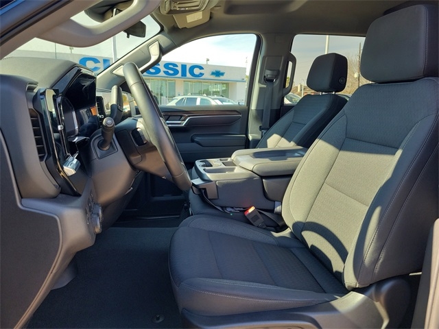 Chevrolet Silverado 1500 LT-L Crew Cab 4WD 2023