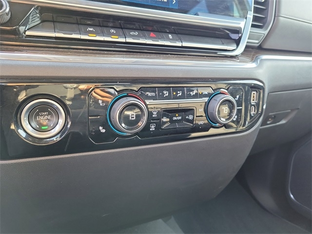 Chevrolet Silverado 1500 LT-L Crew Cab 4WD 2023