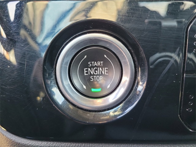 Chevrolet Silverado 1500 LT-L Crew Cab 4WD 2023