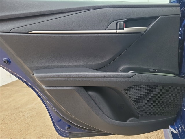 Toyota Camry Hybrid XLE 2025