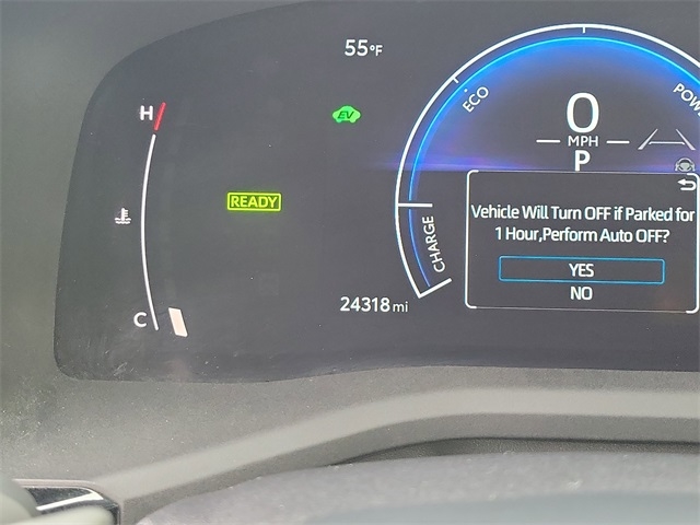 Toyota Camry Hybrid XLE 2025