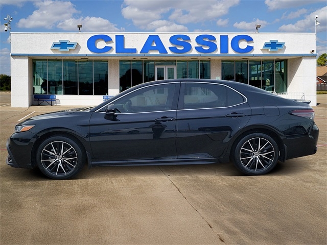 Toyota Camry SE Nightshade Edition 2024