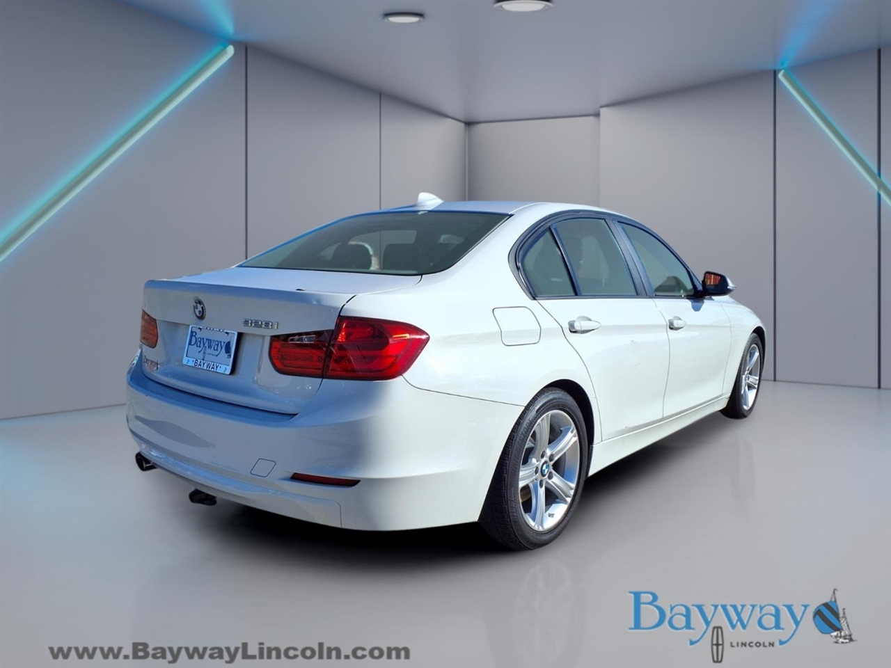 BMW 3-Series 328i Sedan 2014