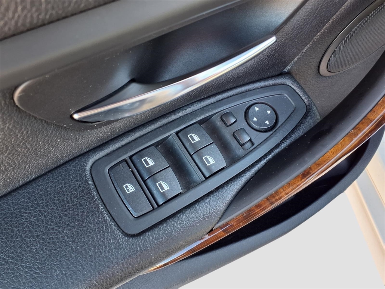 BMW 3-Series 328i Sedan 2014