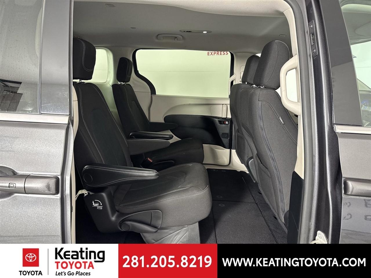 Chrysler Voyager LX 2022