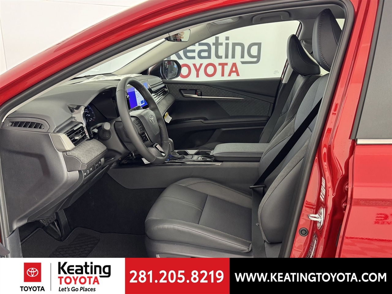 Toyota Camry Hybrid XLE 2026