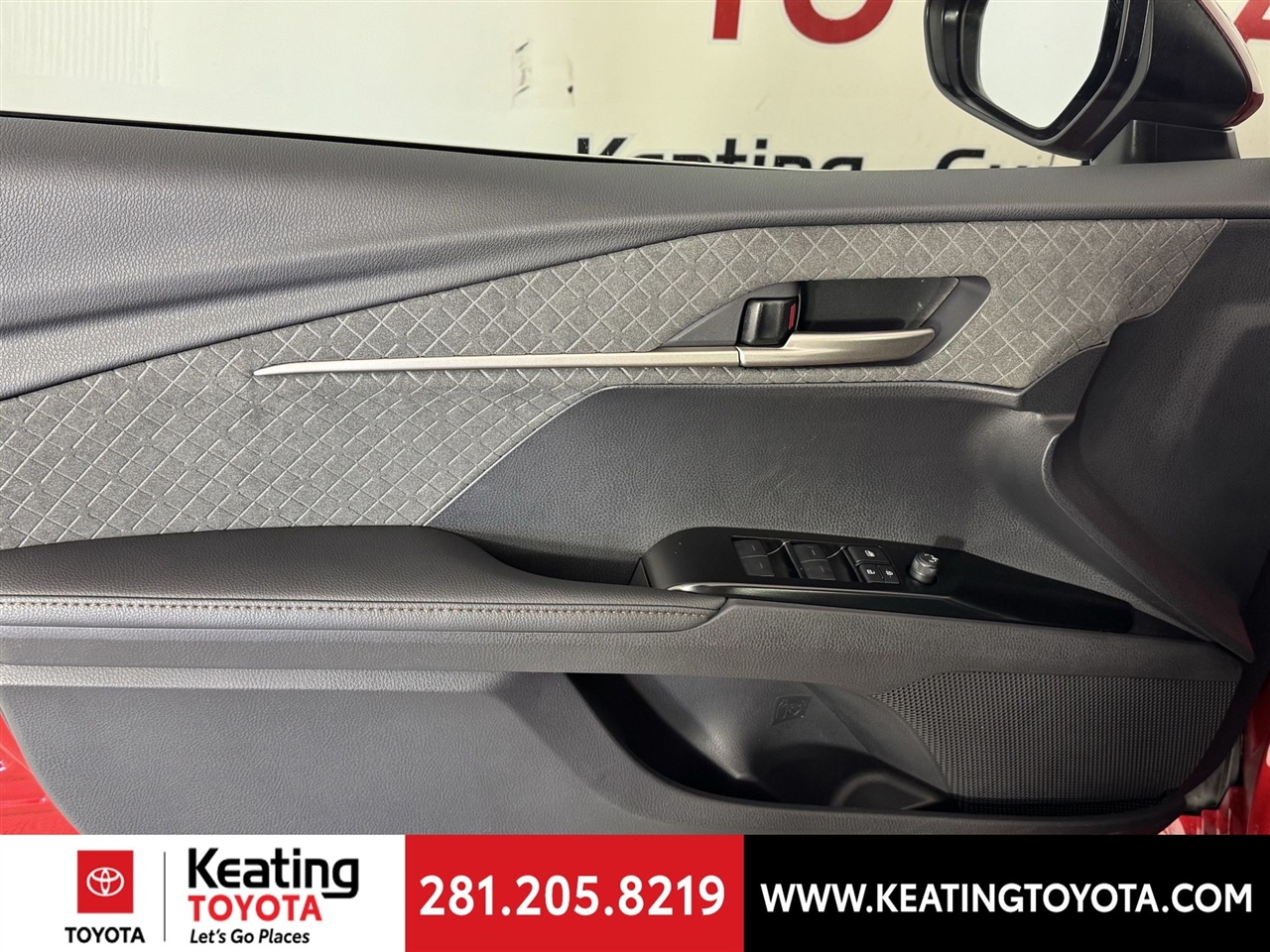 Toyota Camry Hybrid XLE 2026