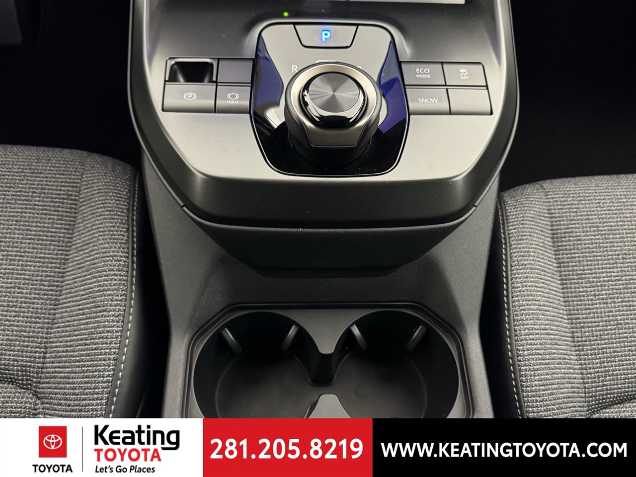 Toyota bZ XLE Plus 2026