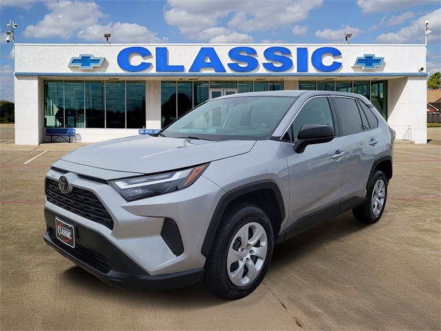 Toyota RAV4 LE AWD 2024