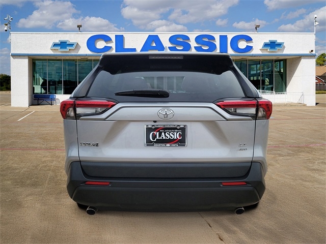 Toyota RAV4 LE AWD 2024