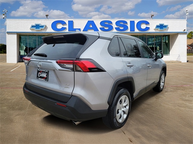 Toyota RAV4 LE AWD 2024