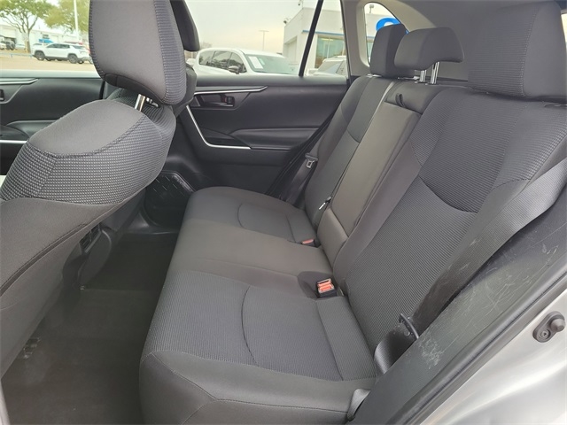 Toyota RAV4 LE AWD 2024